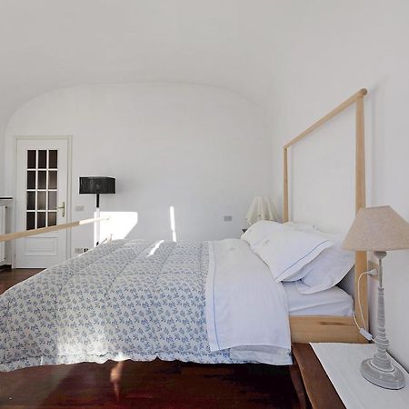 Residenza Stoechas White Apartment Albenga Exterior photo